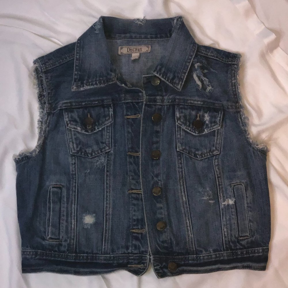 Decree Distressed Denim Vest